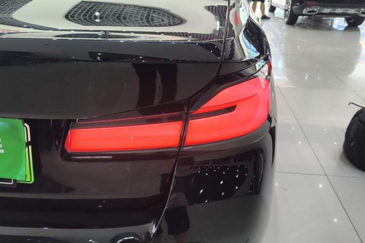 Used BMW 5 Series New Energy 2022 Second Facelift 535Le M Sport Package Right Rear Taillight