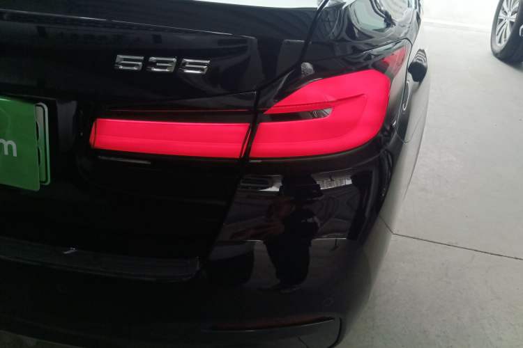 Used BMW 5 Series New Energy 2022 535Le M Sport Package Right Rear Taillight