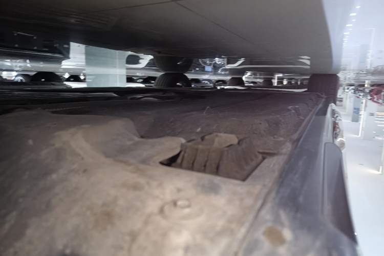 Used BMW 5 Series New Energy 2022 535Le Pioneer Edition M Sport Package Right Side Sill