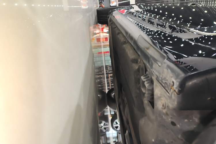 Used BMW 5 Series New Energy 2022 Second Facelift 535Le M Sport Package Right Side Sill
