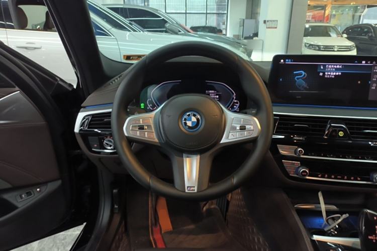 Used BMW 5 Series New Energy 2022 Restyled 535Le M Sport Package Steering Wheel