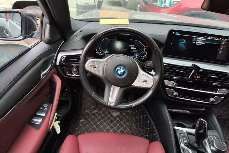 Used BMW 5 Series New Energy 2022 Restyled 535Le Pioneer Edition M Sport Package Steering Wheel