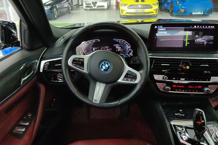 Used BMW 5 Series New Energy 2022 Restyled 535Le M Sport Package Steering Wheel