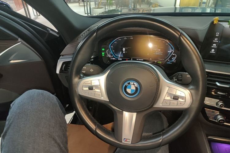 Used BMW 5 Series New Energy 2022 Restyled 535Le M Sport Package Steering Wheel