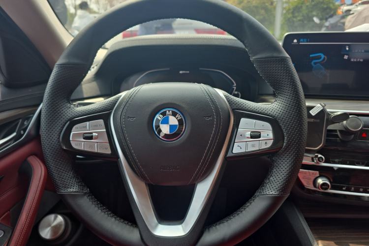 Used BMW 5 Series New Energy 2022 Updated Version 535Le Luxury Package Steering Wheel