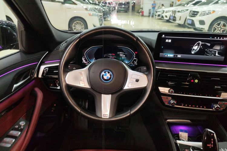 Used BMW 5 Series New Energy 2022 Second Facelift 535Le M Sport Package Steering Wheel