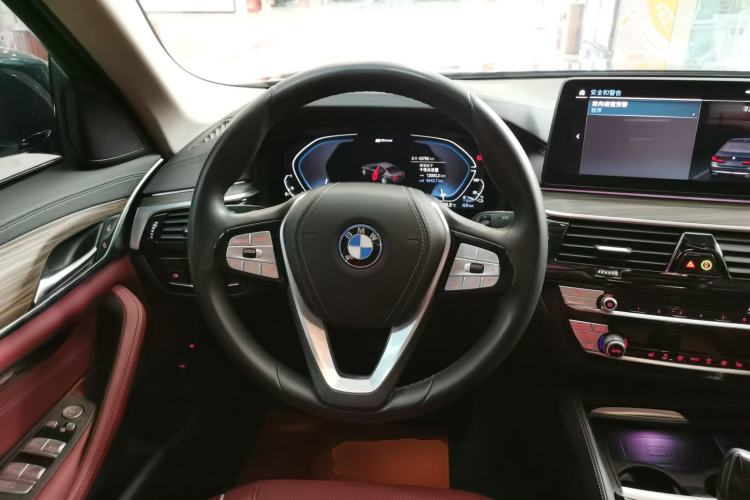 Used BMW 5 Series New Energy 2022 Updated Version 535Le Luxury Package Steering Wheel
