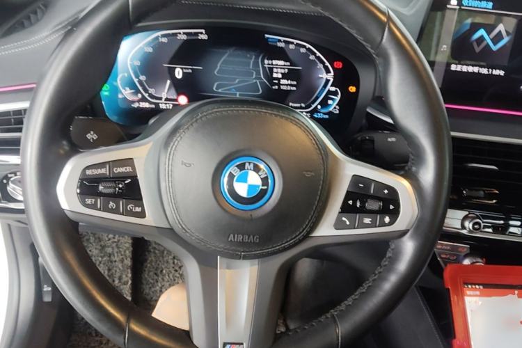 Used BMW 5 Series New Energy 2022 Restyled 535Le M Sport Package Steering Wheel