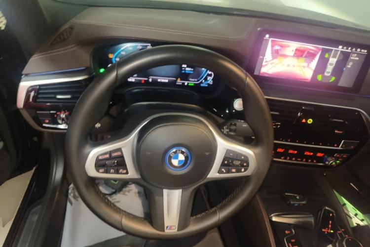 Used BMW 5 Series New Energy 2022 Restyled 535Le M Sport Package Steering Wheel
