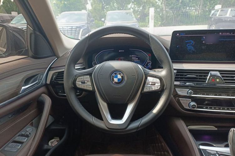 Used BMW 5 Series New Energy 2022 Updated Version 535Le Luxury Package Steering Wheel