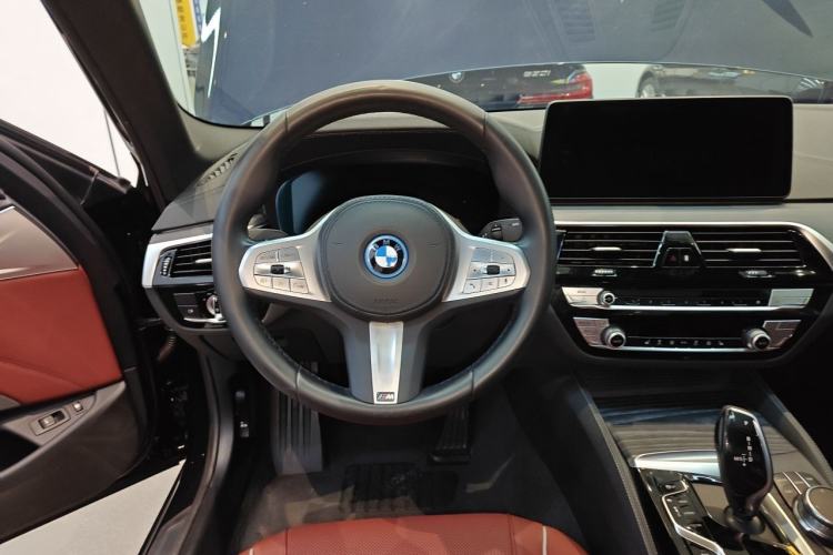 Used BMW 5 Series New Energy 2022 Second Facelift 535Le M Sport Package Steering Wheel