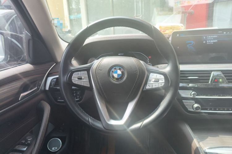 Used BMW 5 Series New Energy 2022 Updated Version 535Le Luxury Package Steering Wheel