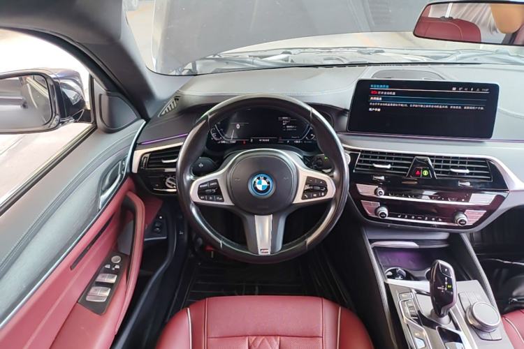 Used BMW 5 Series New Energy 2022 Restyled 535Le M Sport Package Steering Wheel