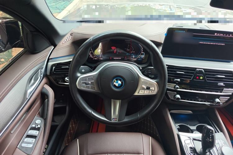 Used BMW 5 Series New Energy 2022 Restyled 535Le M Sport Package Steering Wheel