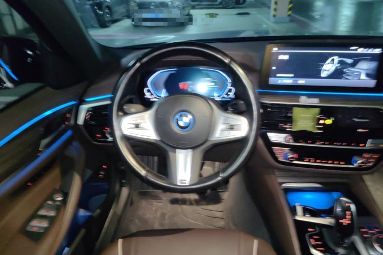 Used BMW 5 Series New Energy 2022 Second Facelift 535Le Luxury Package Steering Wheel