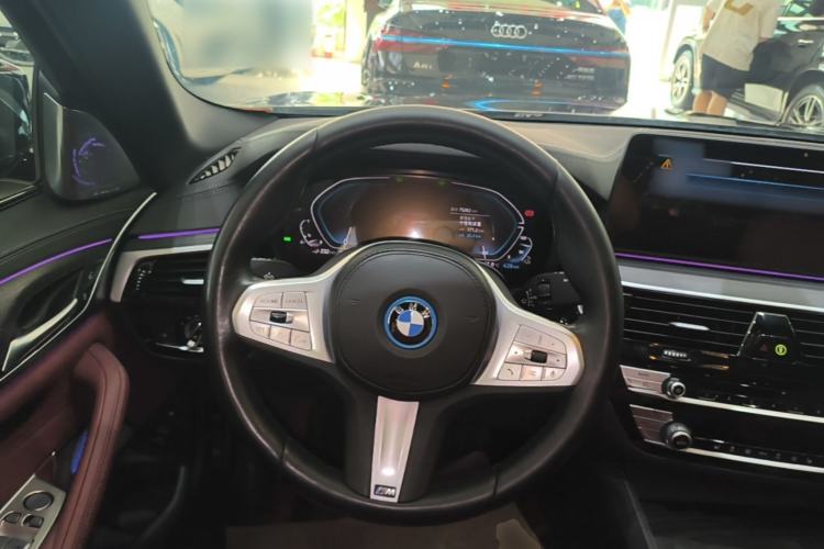 Used BMW 5 Series New Energy 2022 Second Facelift 535Le M Sport Package Steering Wheel