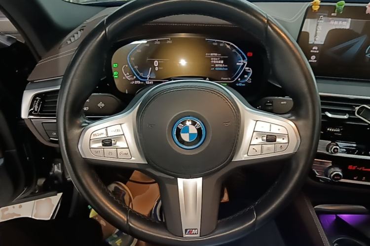 Used BMW 5 Series New Energy 2022 Restyled 535Le M Sport Package Steering Wheel