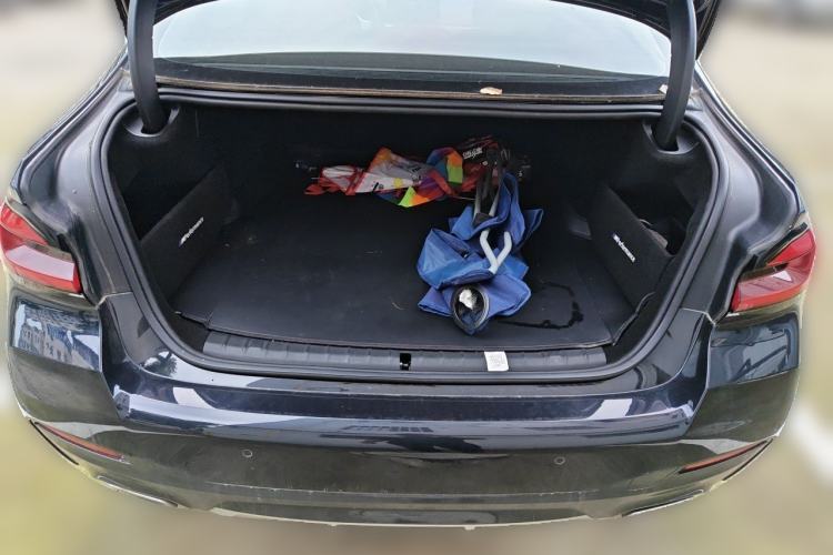 Used BMW 5 Series New Energy 2022 Restyled 535Le M Sport Package Trunk