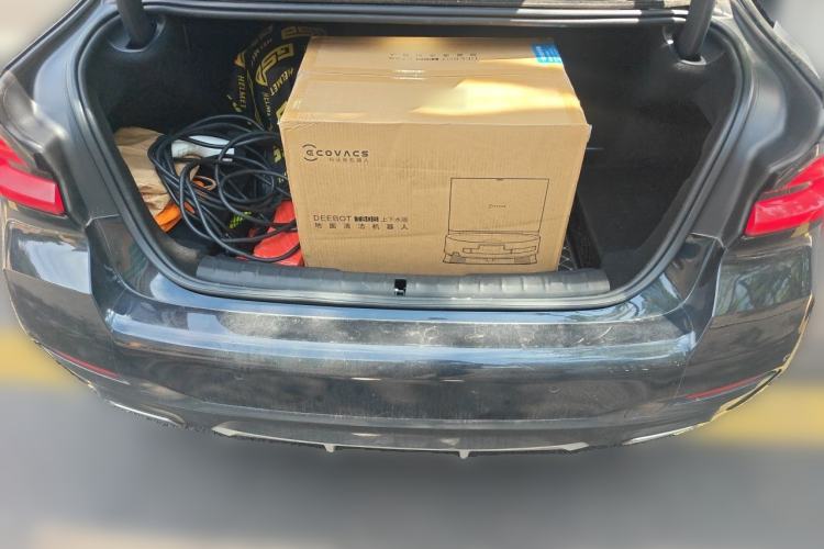 Used BMW 5 Series New Energy 2022 Restyled 535Le M Sport Package Trunk