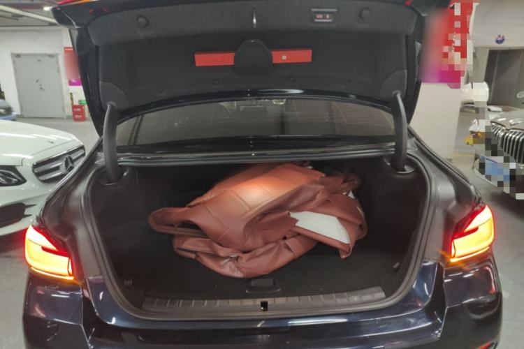 Used BMW 5 Series New Energy 2022 Second Facelift 535Le M Sport Package Trunk