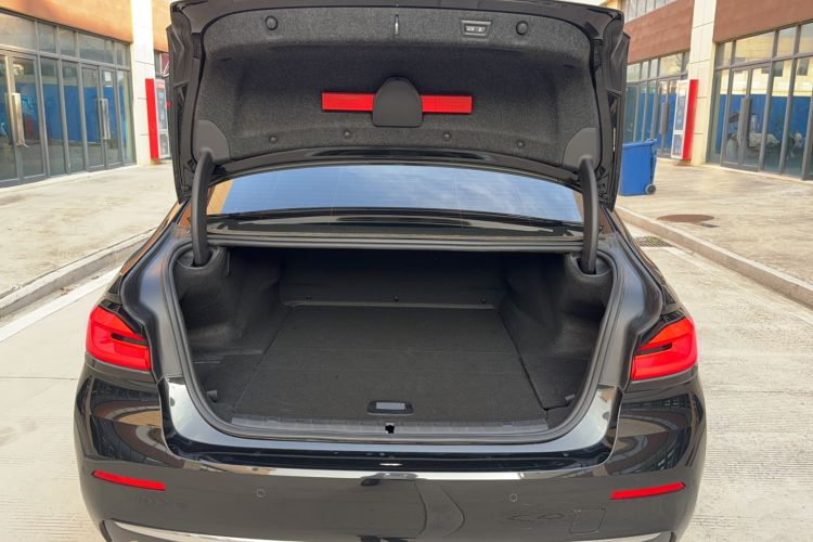 Used BMW 5 Series New Energy 2022 Second Facelift 535Le Luxury Package Trunk