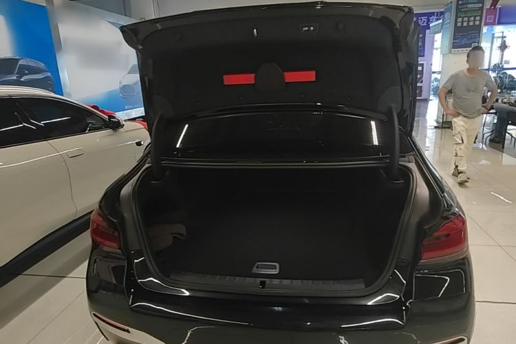 Used BMW 5 Series New Energy 2022 Restyled 535Le M Sport Package Trunk