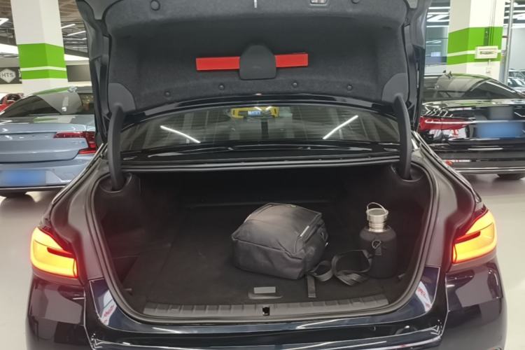 Used BMW 5 Series New Energy 2022 Restyled 535Le M Sport Package Trunk
