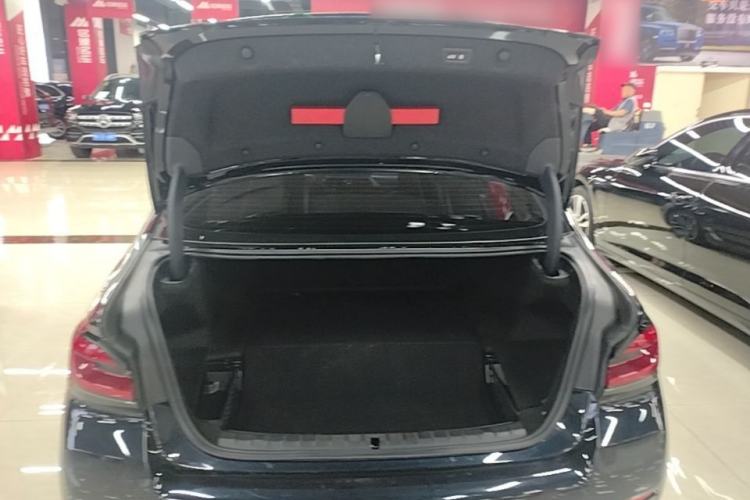 Used BMW 5 Series New Energy 2022 535Le Pioneer Edition M Sport Package Trunk