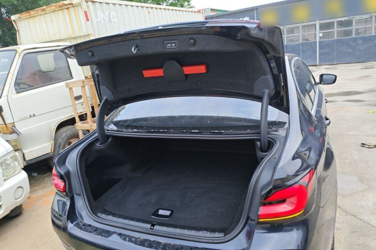 Used BMW 5 Series New Energy 2022 Restyled 535Le M Sport Package Trunk