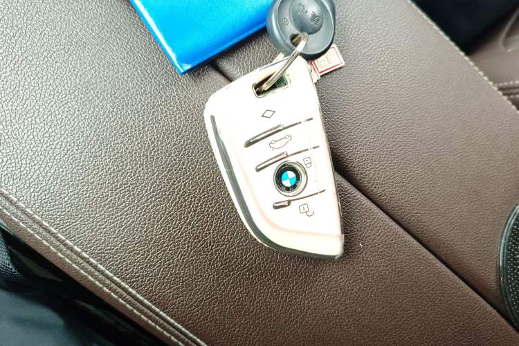 Used BMW 5 Series New Energy 2022 Second Facelift 535Le M Sport Package Vehicle Key