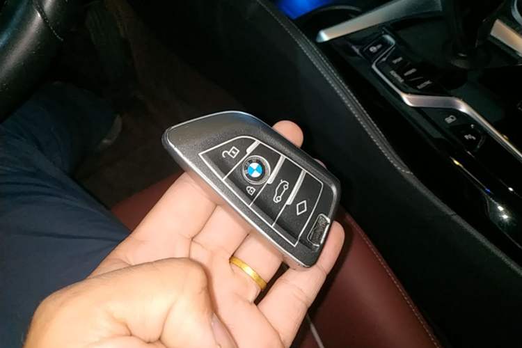 Used BMW 5 Series New Energy 2022 Restyled 535Le M Sport Package Vehicle Key