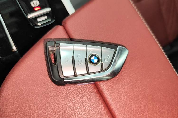 Used BMW 5 Series New Energy 2022 Second Facelift 535Le M Sport Package Vehicle Key