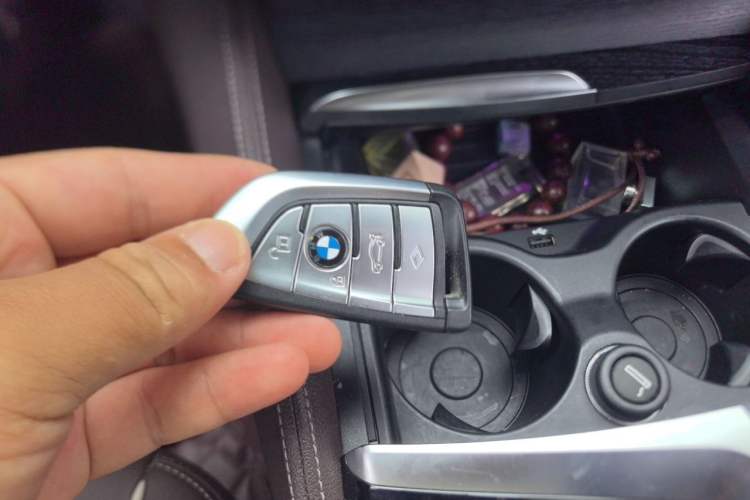 Used BMW 5 Series New Energy 2022 Restyled 535Le M Sport Package Vehicle Key