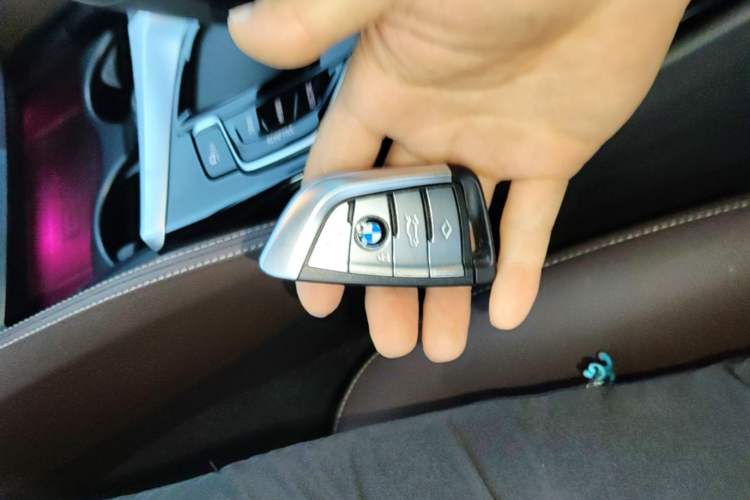 Used BMW 5 Series New Energy 2022 Restyled 535Le M Sport Package Vehicle Key
