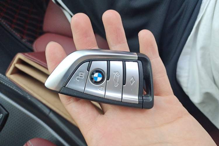 Used BMW 5 Series New Energy 2022 Restyled 535Le Pioneer Edition M Sport Package Vehicle Key