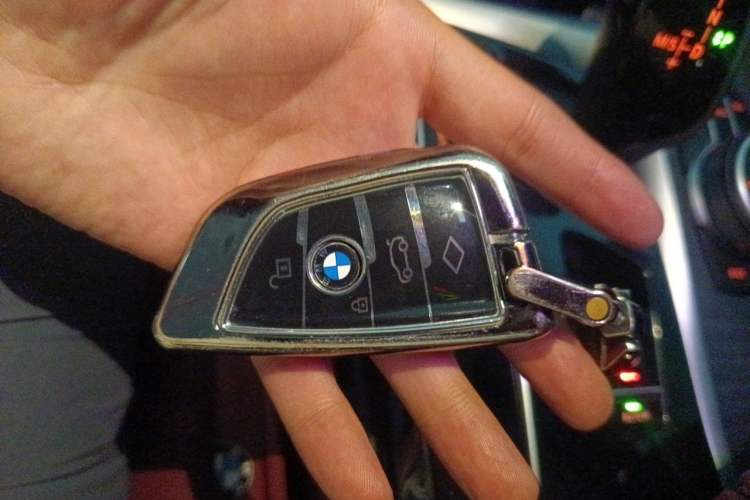 Used BMW 5 Series New Energy 2022 Second Facelift 535Le Luxury Package Vehicle Key