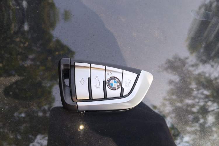 Used BMW 5 Series New Energy 2022 Updated Version 535Le Luxury Package Vehicle Key
