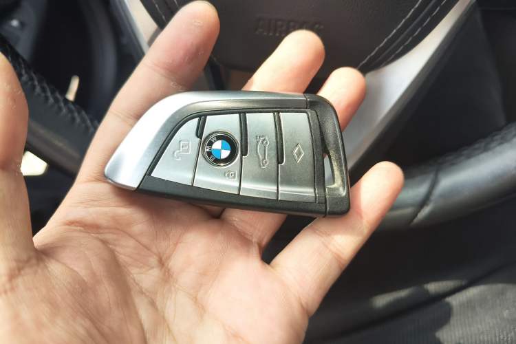 Used BMW 5 Series New Energy 2022 Updated Version 535Le Luxury Package Vehicle Key