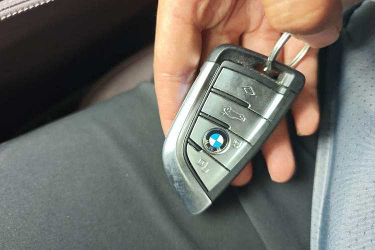 Used BMW 5 Series New Energy 2022 Restyled 535Le M Sport Package Vehicle Key