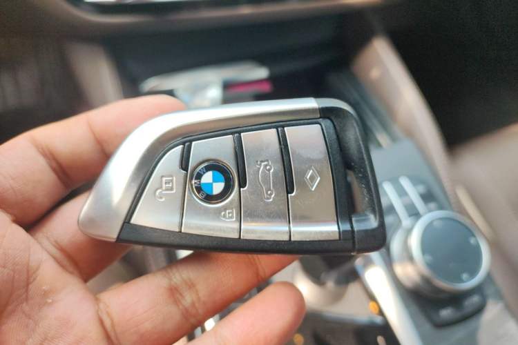 Used BMW 5 Series New Energy 2022 Restyled 535Le M Sport Package Vehicle Key