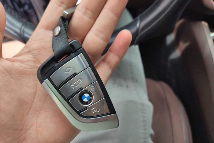 Used BMW 5 Series New Energy 2022 Second Facelift 535Le M Sport Package Vehicle Key
