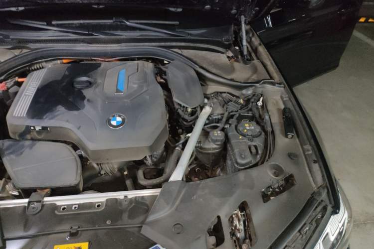 Used BMW 5 Series New Energy 2022 Second Facelift 535Le Luxury Package Engine Bay Left