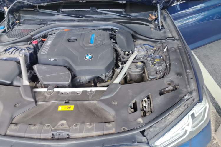 Used BMW 5 Series New Energy 2022 Restyled 535Le Pioneer Edition M Sport Package Engine Bay Left
