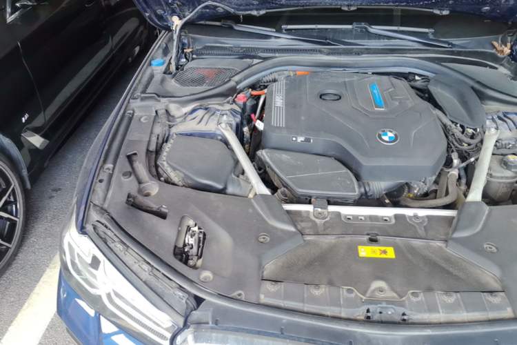 Used BMW 5 Series New Energy 2022 Restyled 535Le Pioneer Edition M Sport Package Engine Bay Right