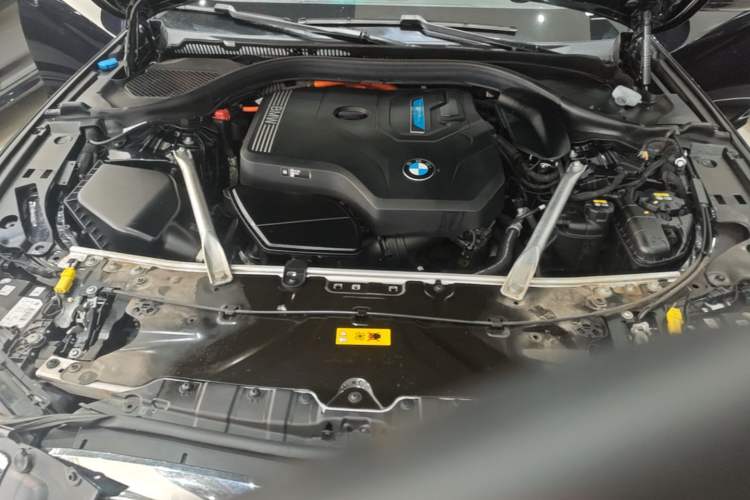 Used BMW 5 Series New Energy 2022 535Le M Sport Package Engine Bay