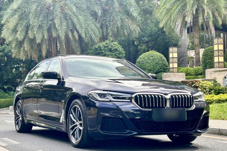 Used BMW 5 Series New Energy 2022 535Le M Sport Package Front Right 45 Deg