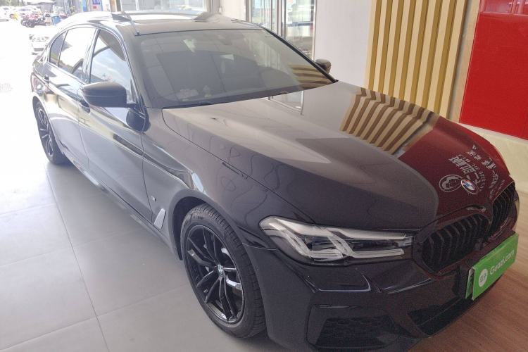 Used BMW 5 Series New Energy 2022 535Le M Sport Package Front Right 45 Deg