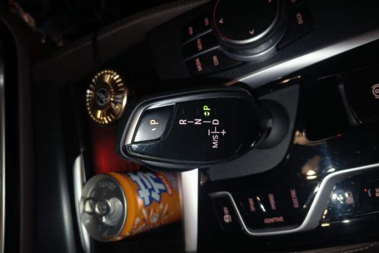 Used BMW 5 Series New Energy 2022 535Le Pioneer Edition M Sport Package Gear Lever