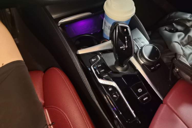Used BMW 5 Series New Energy 2022 Restyled 535Le Pioneer Edition M Sport Package Gear Lever