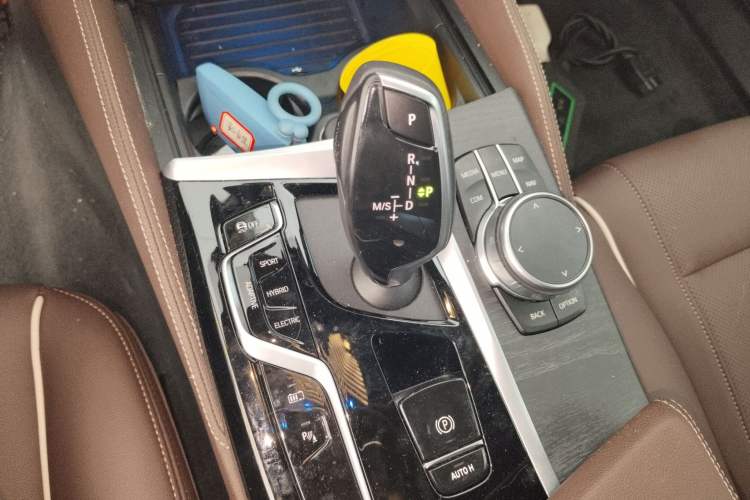 Used BMW 5 Series New Energy 2022 535Le M Sport Package Gear Lever